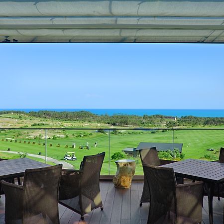 Royal Obidos Scenic Resort Praia del Rei Luaran gambar View from the clubhouse