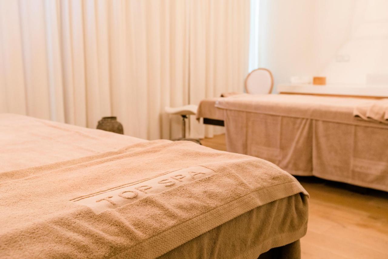 Royal Obidos Scenic Resort Praia del Rei Luaran gambar Massage beds