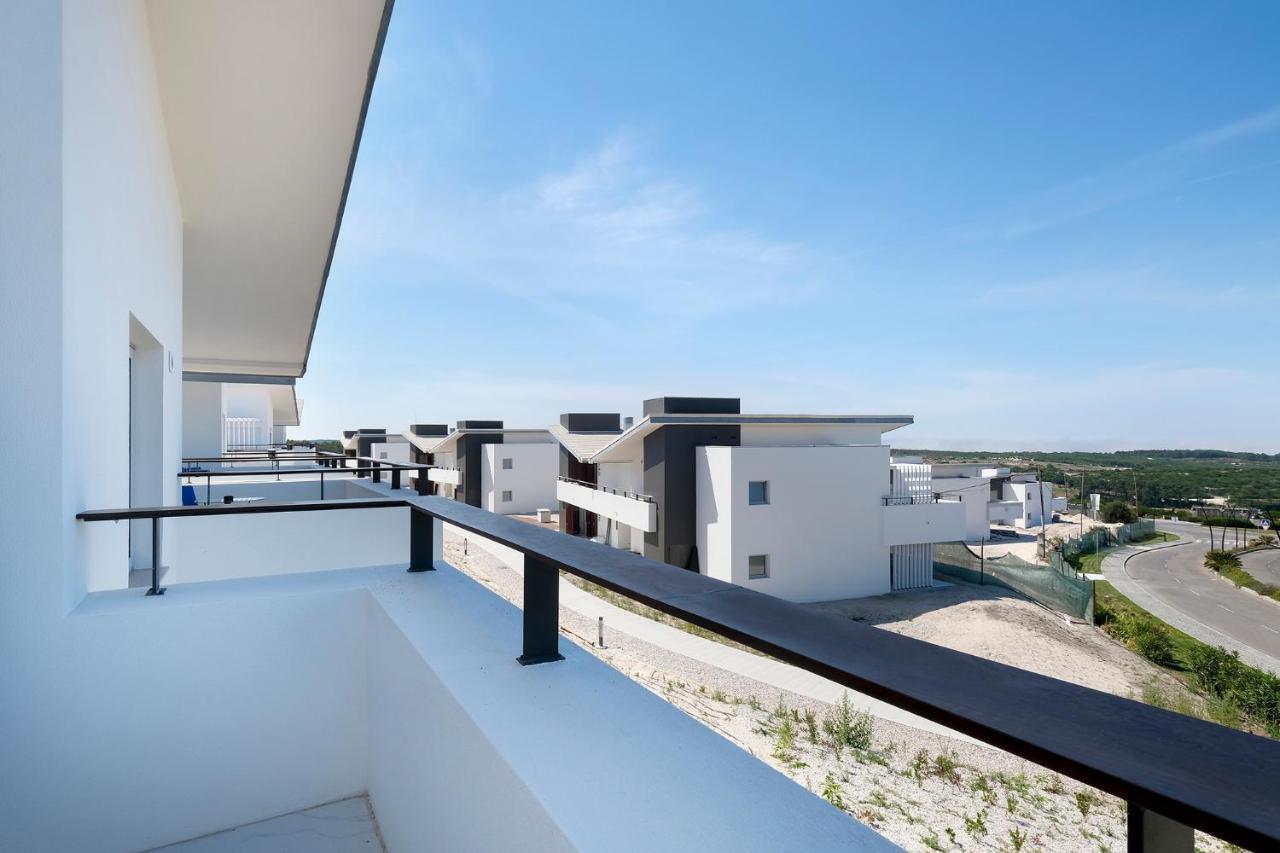 Royal Obidos Scenic Resort Praia del Rei Luaran gambar View from the balcony of a house in the complex