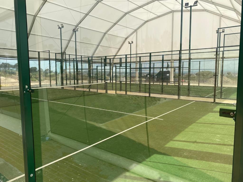 Royal Obidos Scenic Resort Praia del Rei Luaran gambar The indoor paddle tennis courts at the University of Nottingham