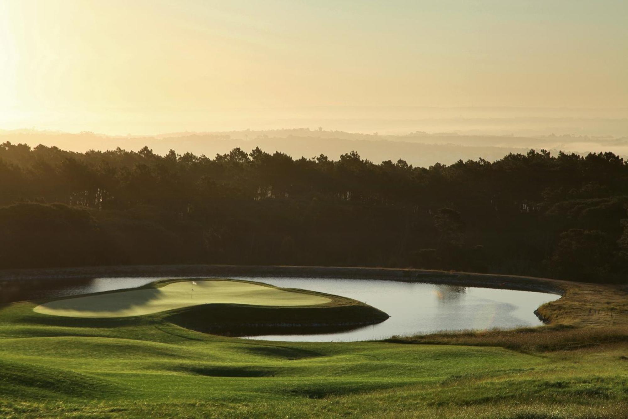 Royal Obidos Scenic Resort Praia del Rei Luaran gambar 18th hole at the Links at Spanish Bay