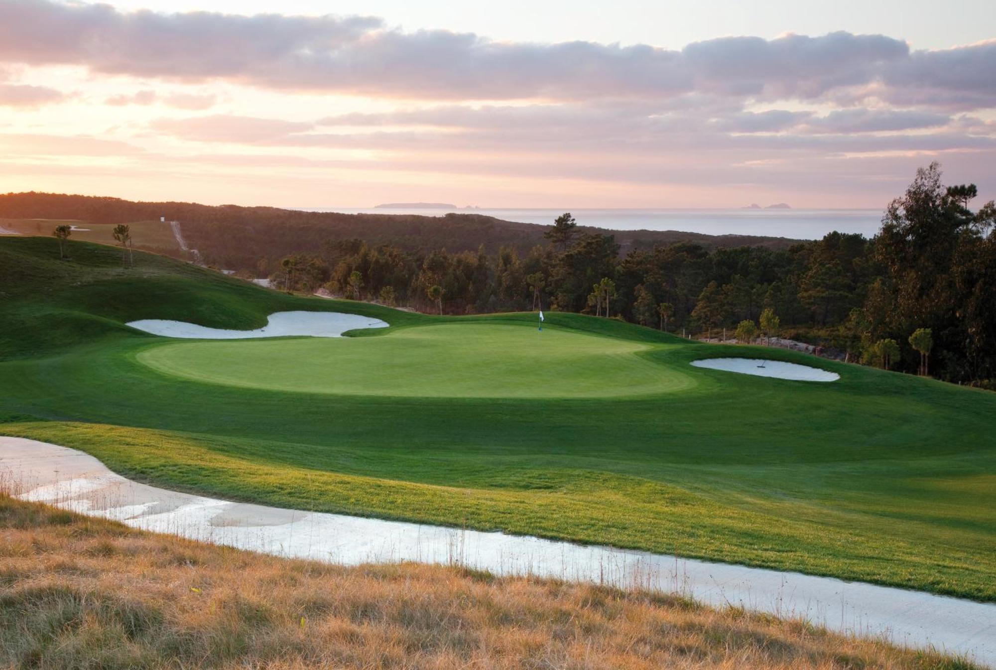 Royal Obidos Scenic Resort Praia del Rei Luaran gambar The 18th hole at Torrey Pines