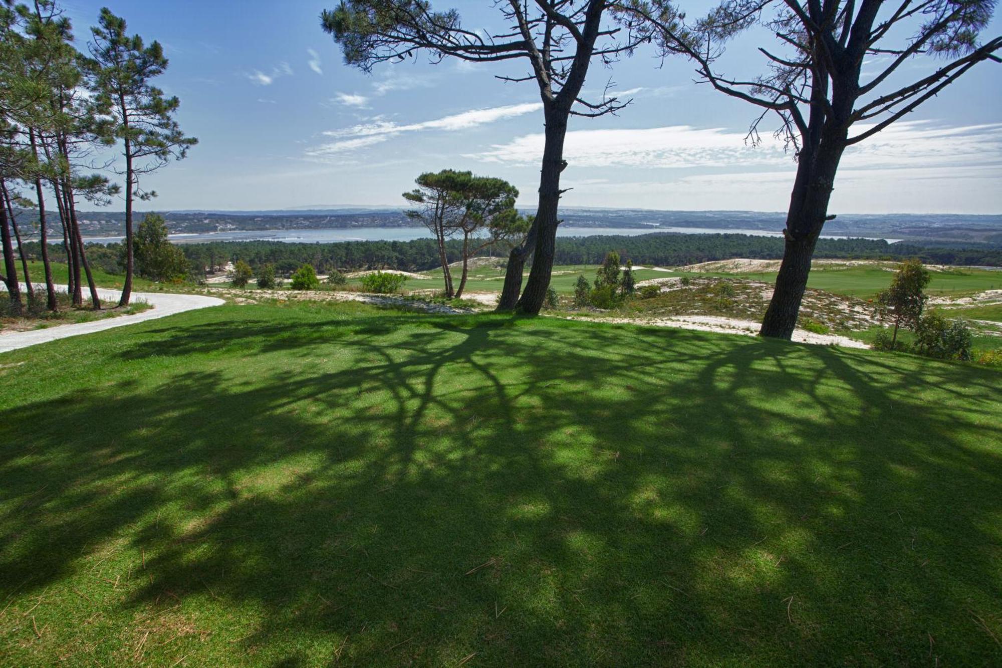 Royal Obidos Scenic Resort Praia del Rei Luaran gambar View of the golf course
